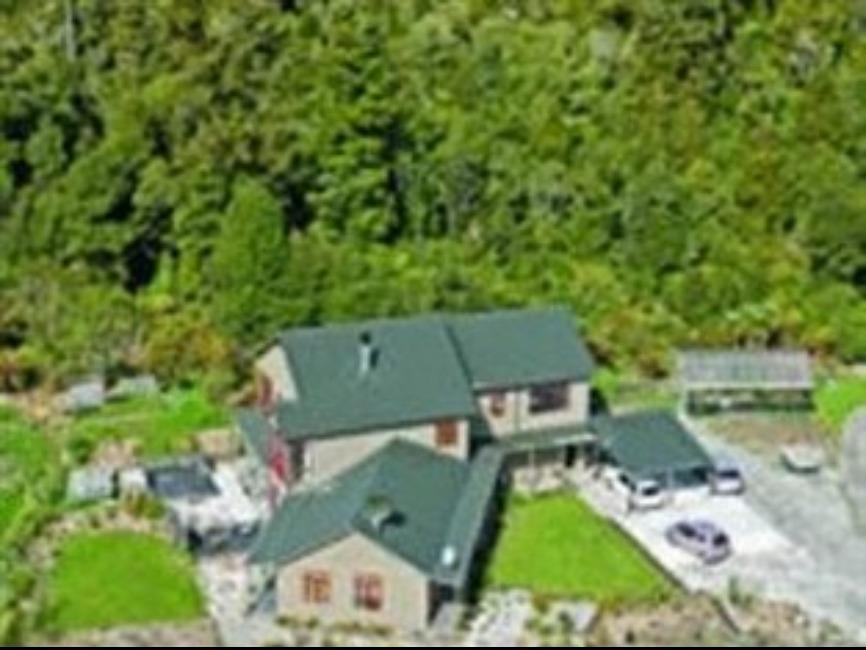 Mahitahi Lodge ブルース・ベイ エクステリア 写真