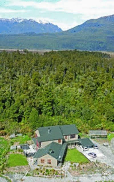 Mahitahi Lodge ブルース・ベイ エクステリア 写真